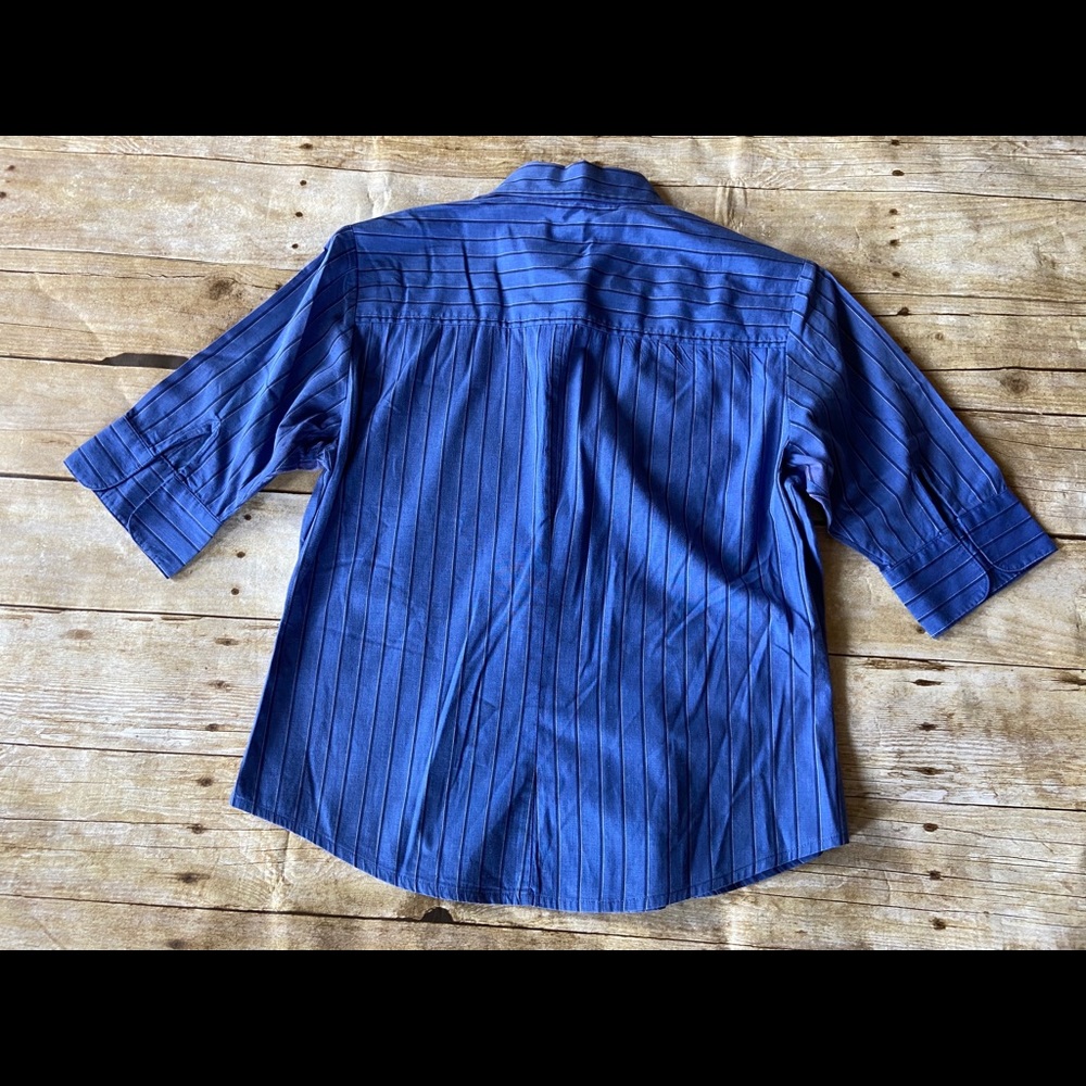 2/$15 Express blue button down - Picture 4 of 5
